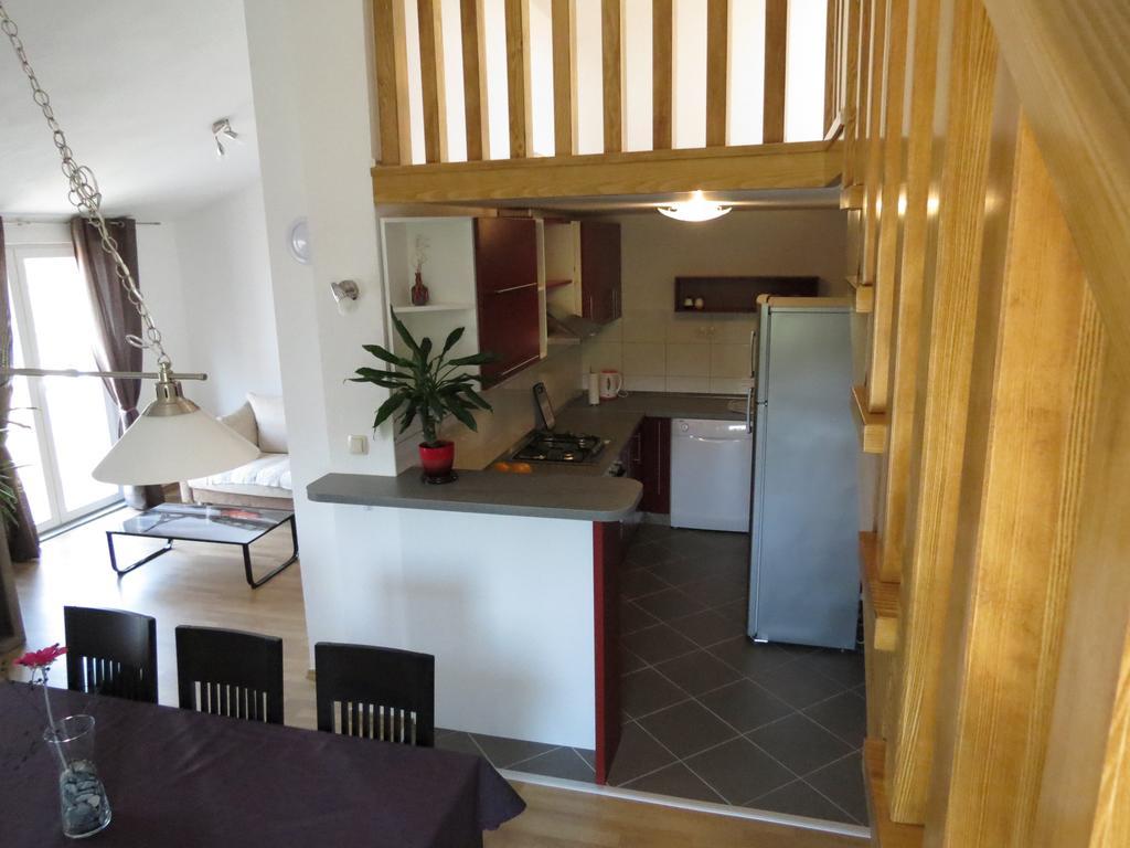 Apartments Ljubicic Подстрана Номер фото